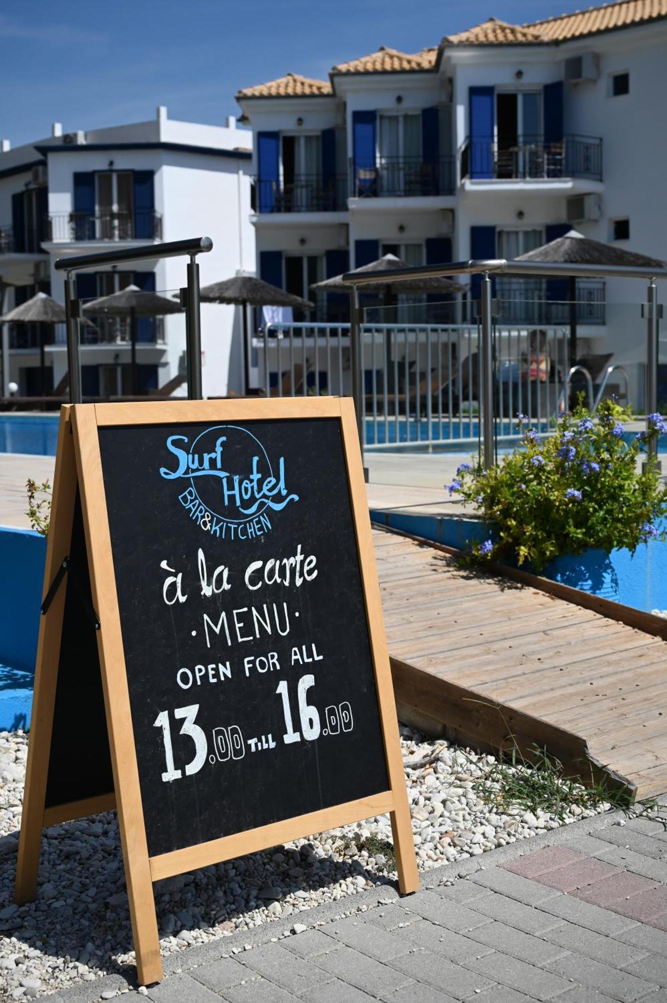 Surf Hotel 바실리키 외부 사진